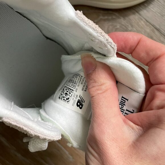 Never Worn New Balance 57/40 - Picture 2 of 4